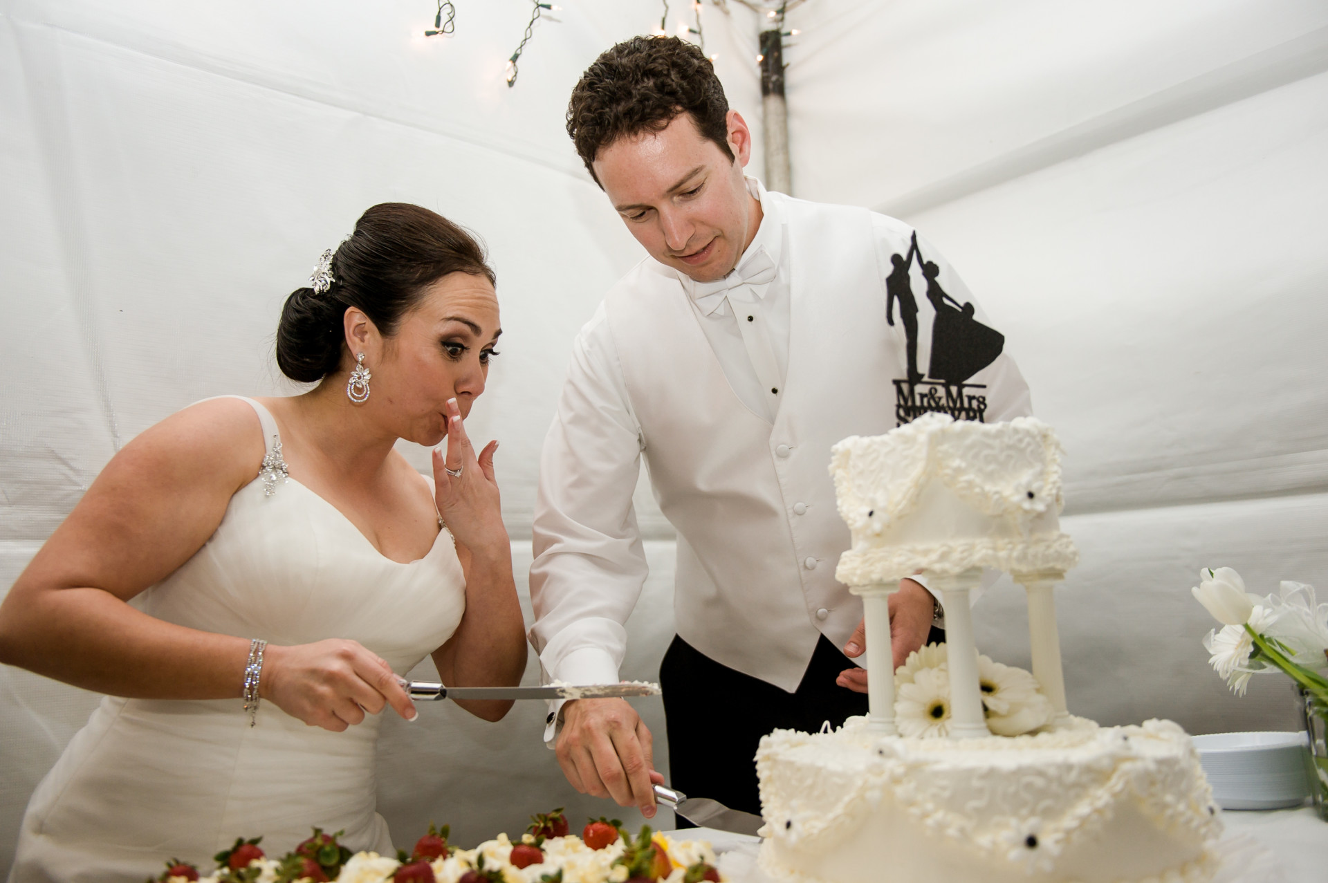 Cake cutting at Morro Bay wedding